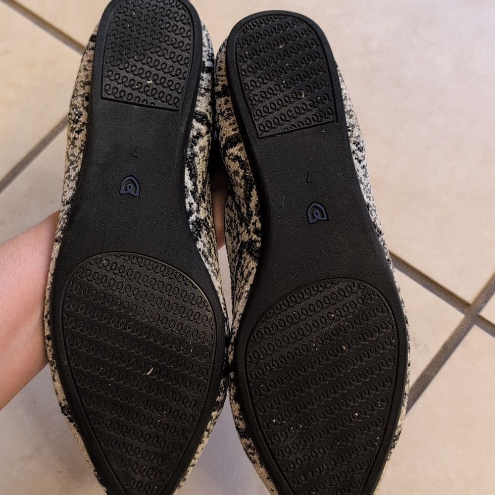 Rothys The Point Toe Flats Python Rare Retired Bl… - image 8